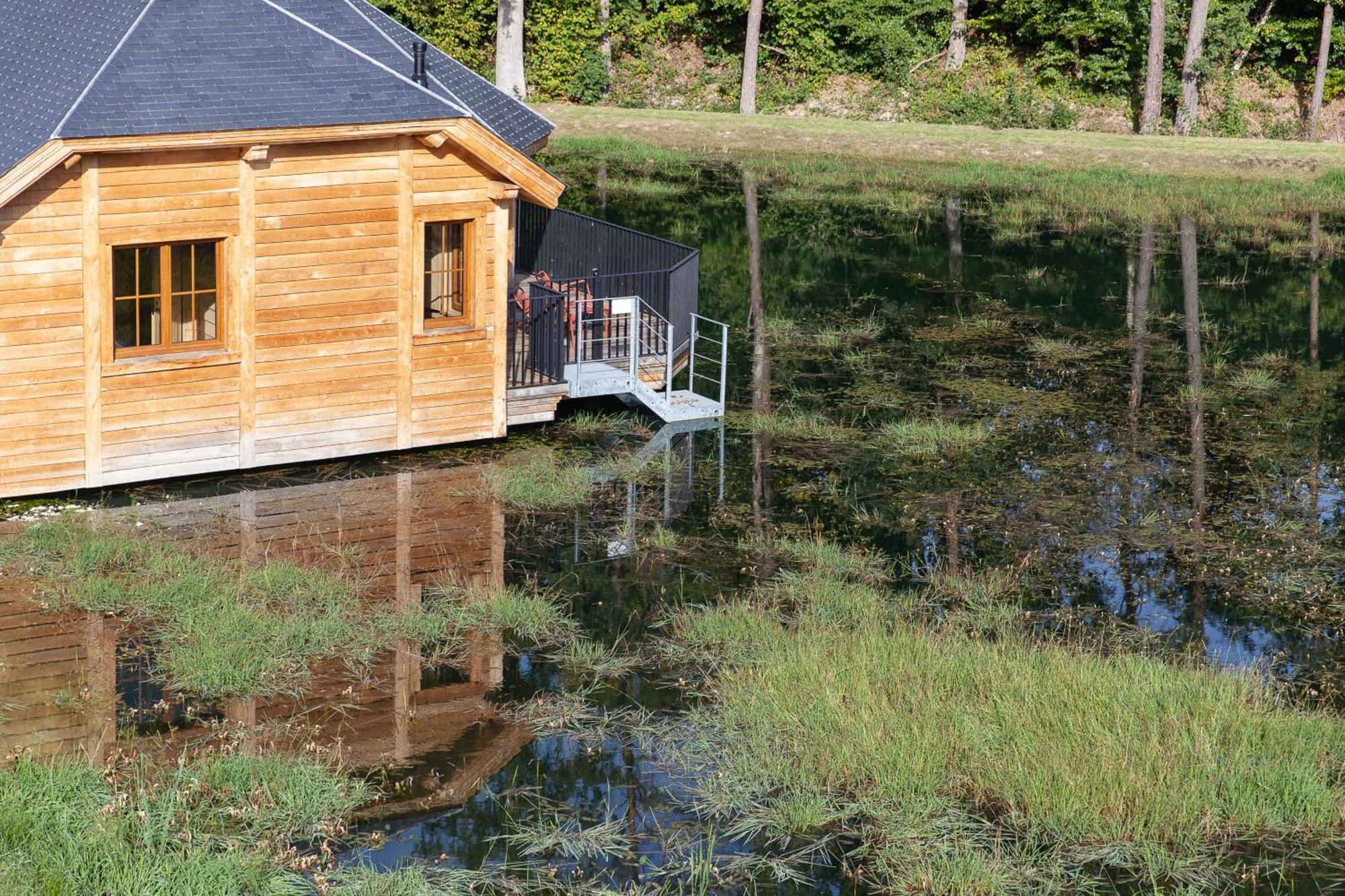 Cabane Happiness Gedinne Bagian luar foto