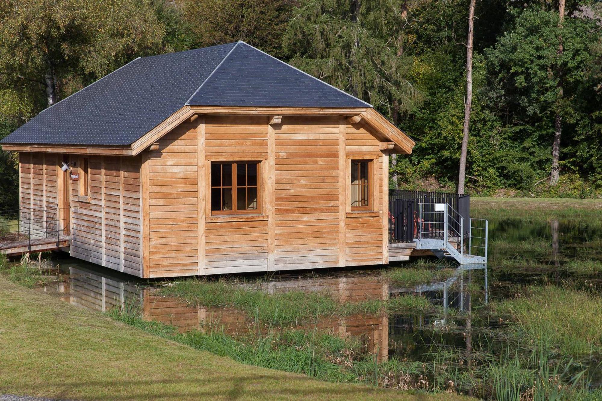 Cabane Happiness Gedinne Bagian luar foto